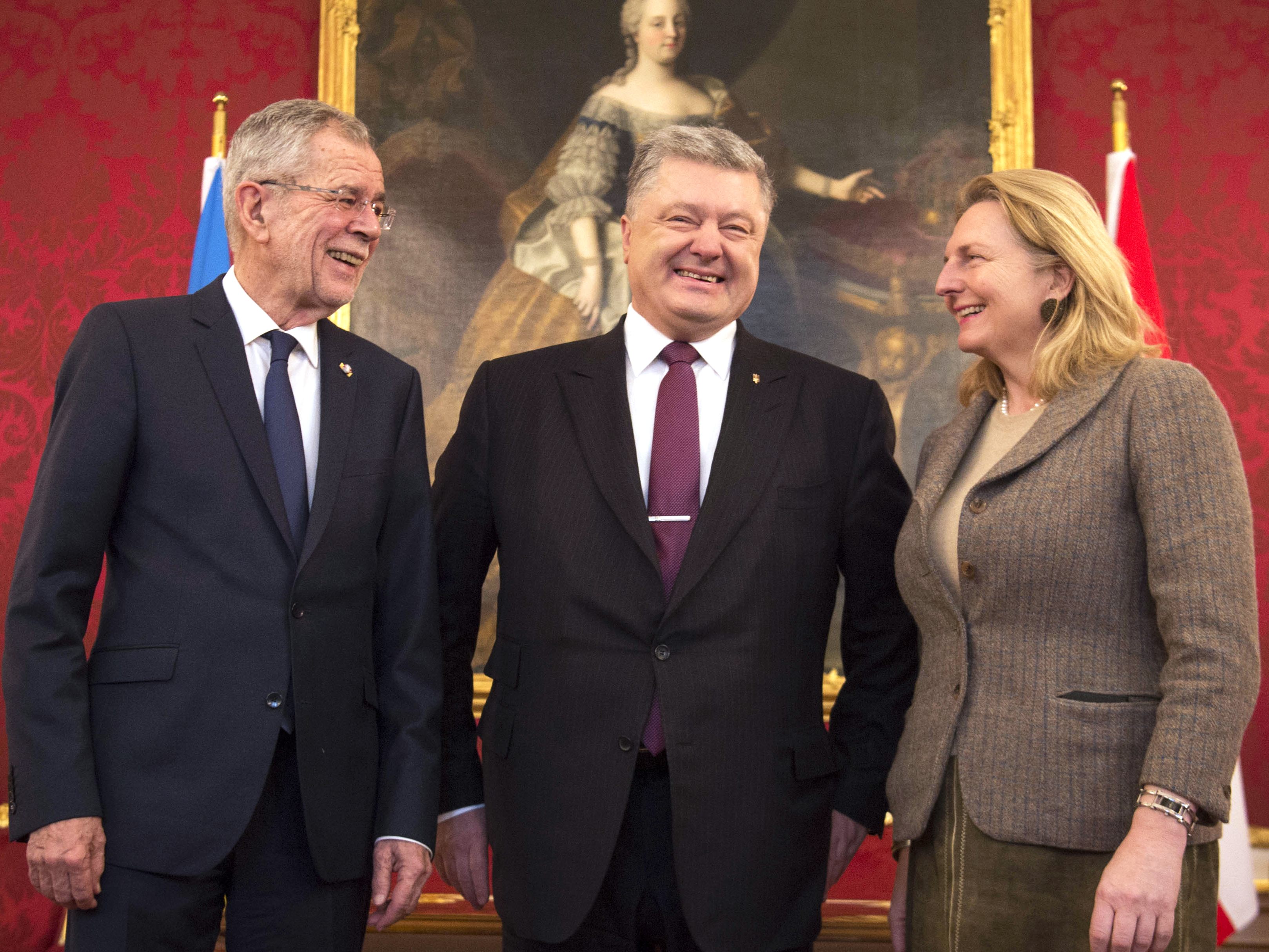 Bundespräsident Alexander Van der Bellen und Außenministerin Doris Kneissl empfiengen den ukrainischen Präsidenten Petro Poroschenko bereits 8. Februar 2018 in Wien.