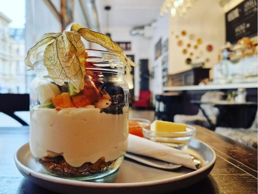 Ungarische Kulinarik-Highlights werden im Budapest Bistro in Wien-Margareten zum Frühstück serviert.