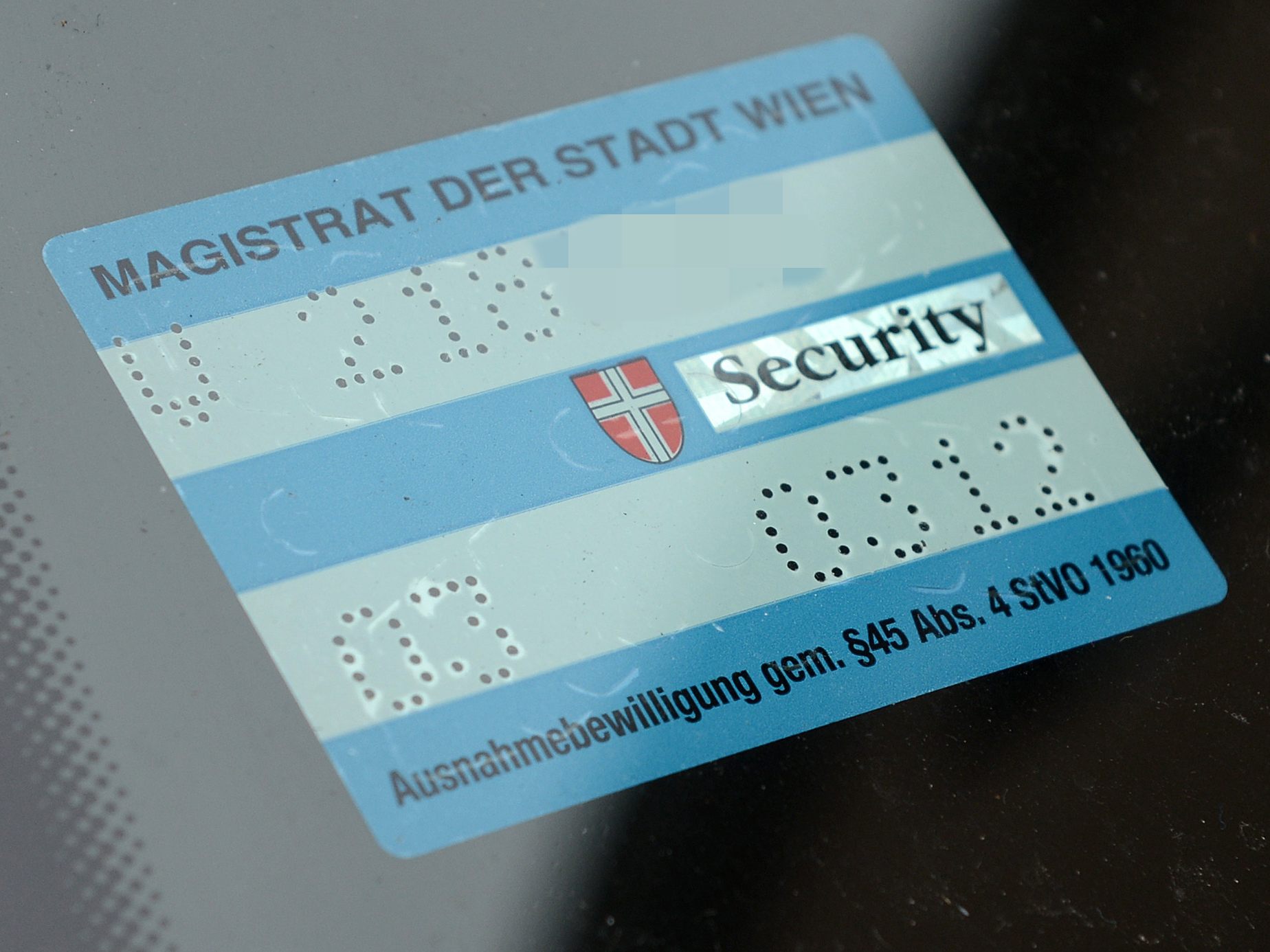 Viele Parkpickerl in Wien sind nur noch bis Ende Februar gültig.